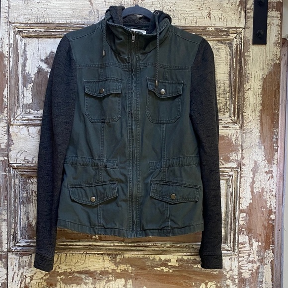 Ashley By 26 International Green and Black Utility Jacket - Picture 1 of 6